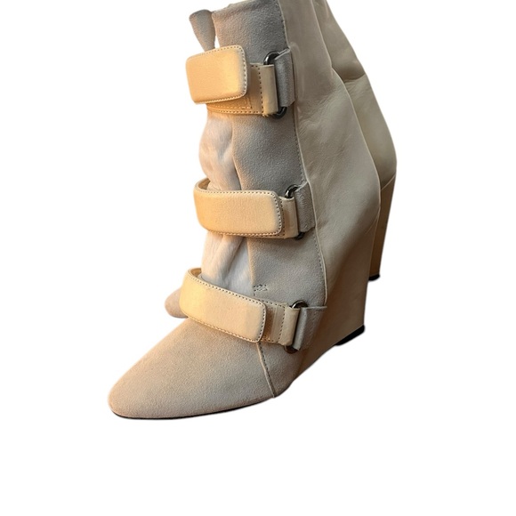 Isabel Marant Beige Women's Wedge Boots